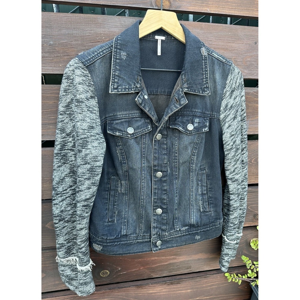 *Free People FP Women Mix Media Blue Jean Jacket Knit Sleeves Factory Distress L